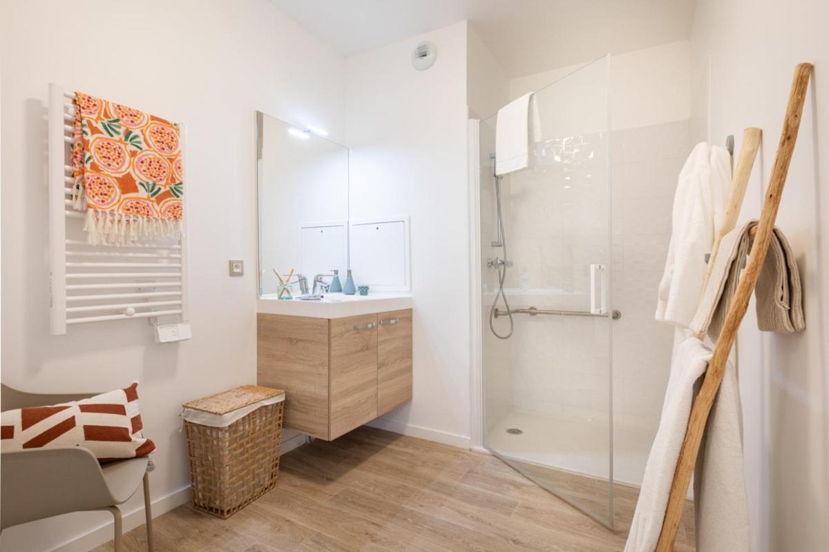 Oh Activ Nimes Aparthotel Εξωτερικό φωτογραφία