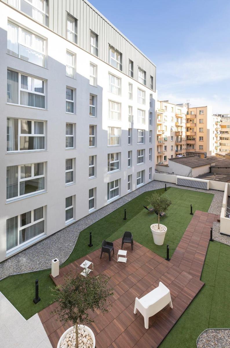 Oh Activ Nimes Aparthotel Εξωτερικό φωτογραφία